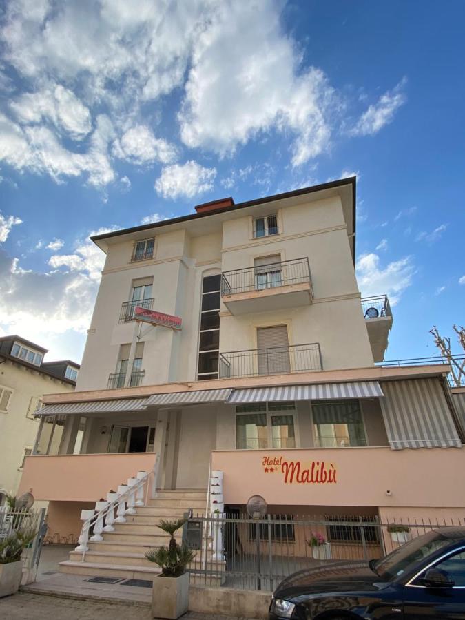 Hotel Malibu Mare Rimini Exterior foto