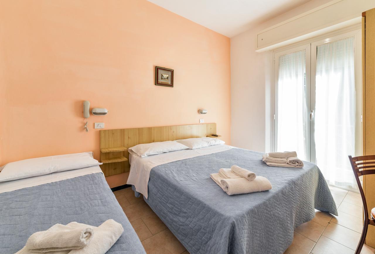 Hotel Malibu Mare Rimini Exterior foto