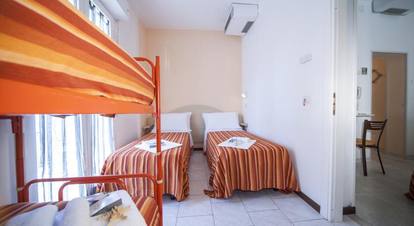 Hotel Malibu Mare Rimini Exterior foto
